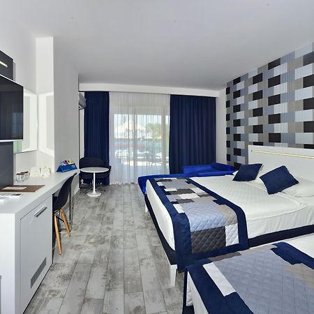 White City Beach Adult Only Hotell Konaklı Exteriör bild